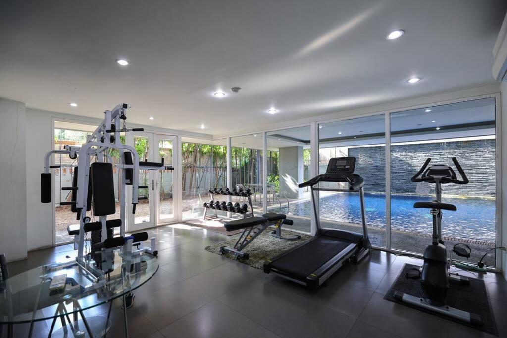 Luxury Living In Heart Of Nimman Chiang Mai Exterior foto